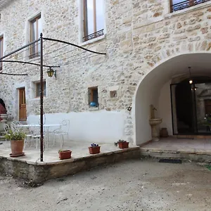 grand-gite-salavas.hotels-rhonealpes.com/